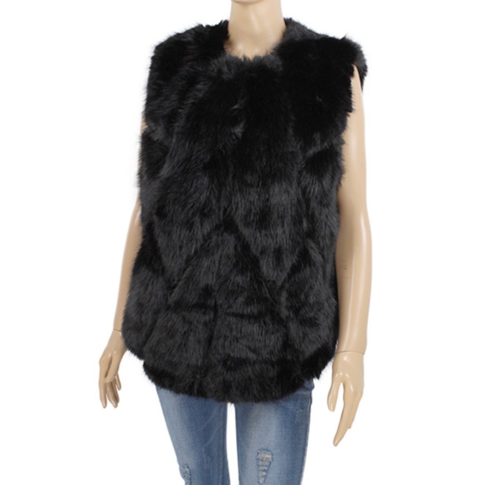 ShopEvelynne Black Faux Fur Vest
